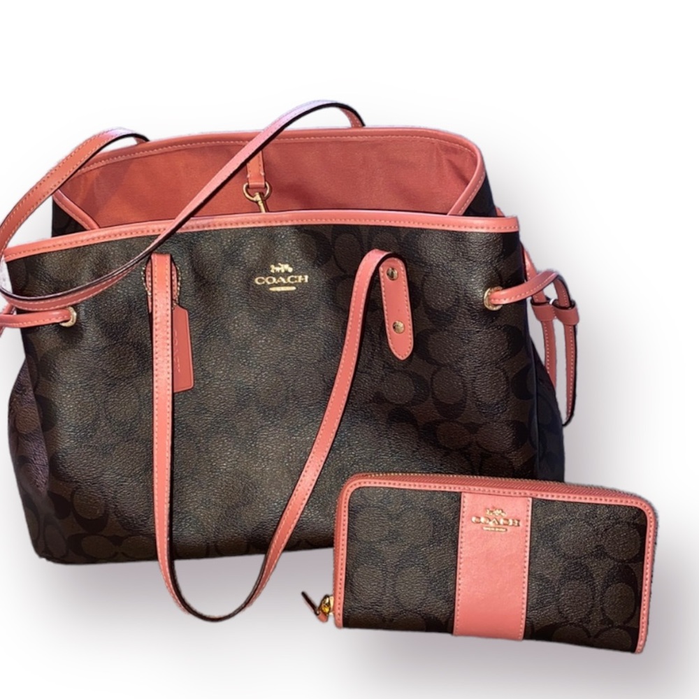 COACH Signature Purse & Wallet Set